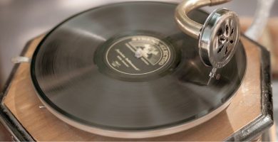 como funciona el gramofono